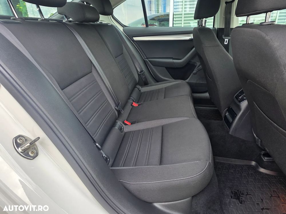 Skoda Octavia 1.5 TSI Ambition - 29