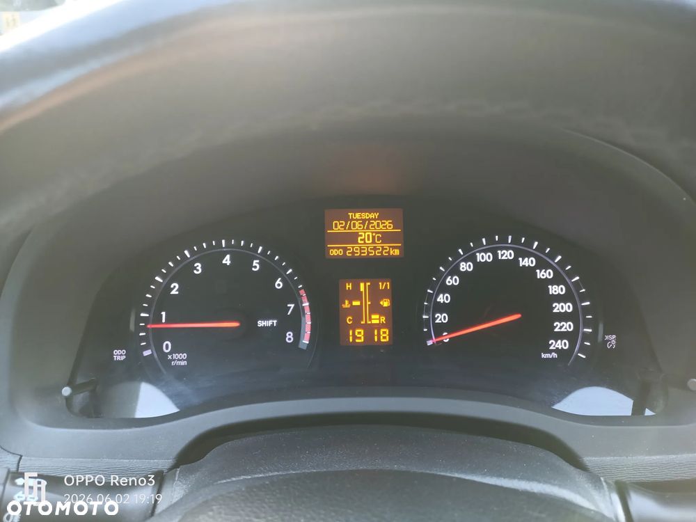 Toyota Avensis 1.8 Sol - 3