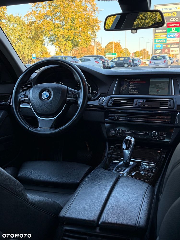 BMW Seria 5 520d xDrive Luxury Line - 7