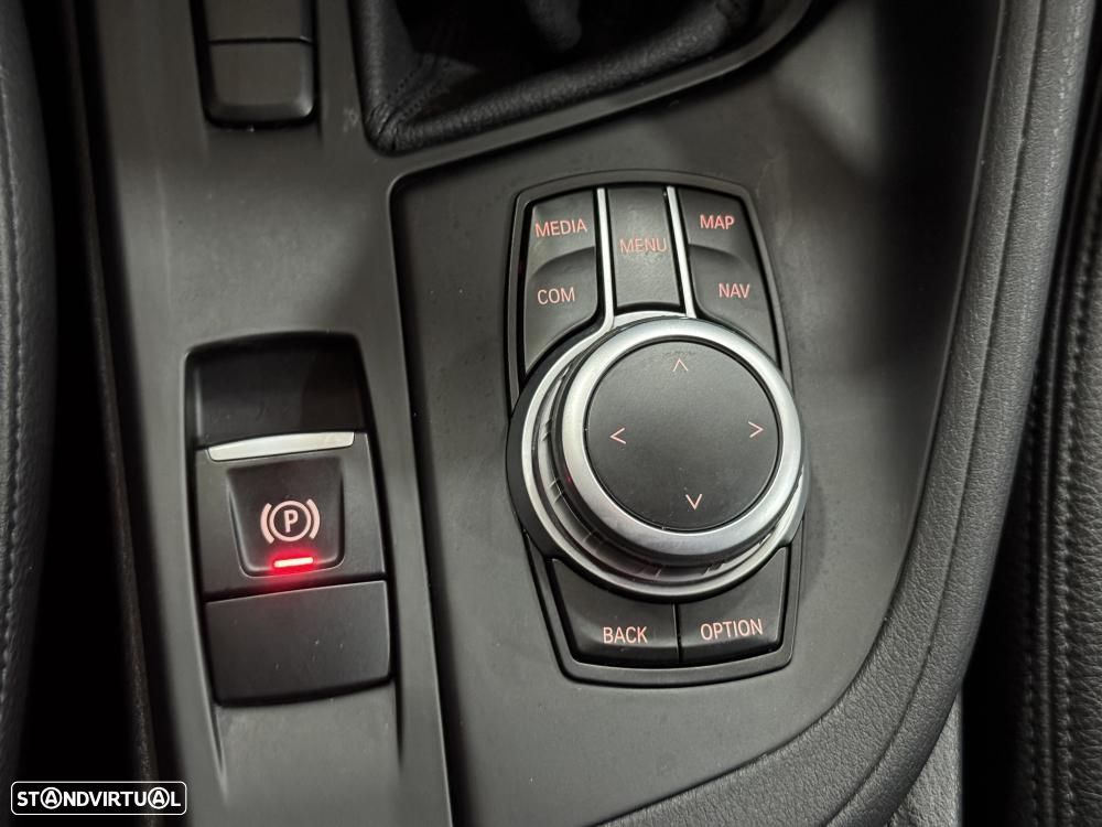BMW X1 16 d sDrive Advantage - 37