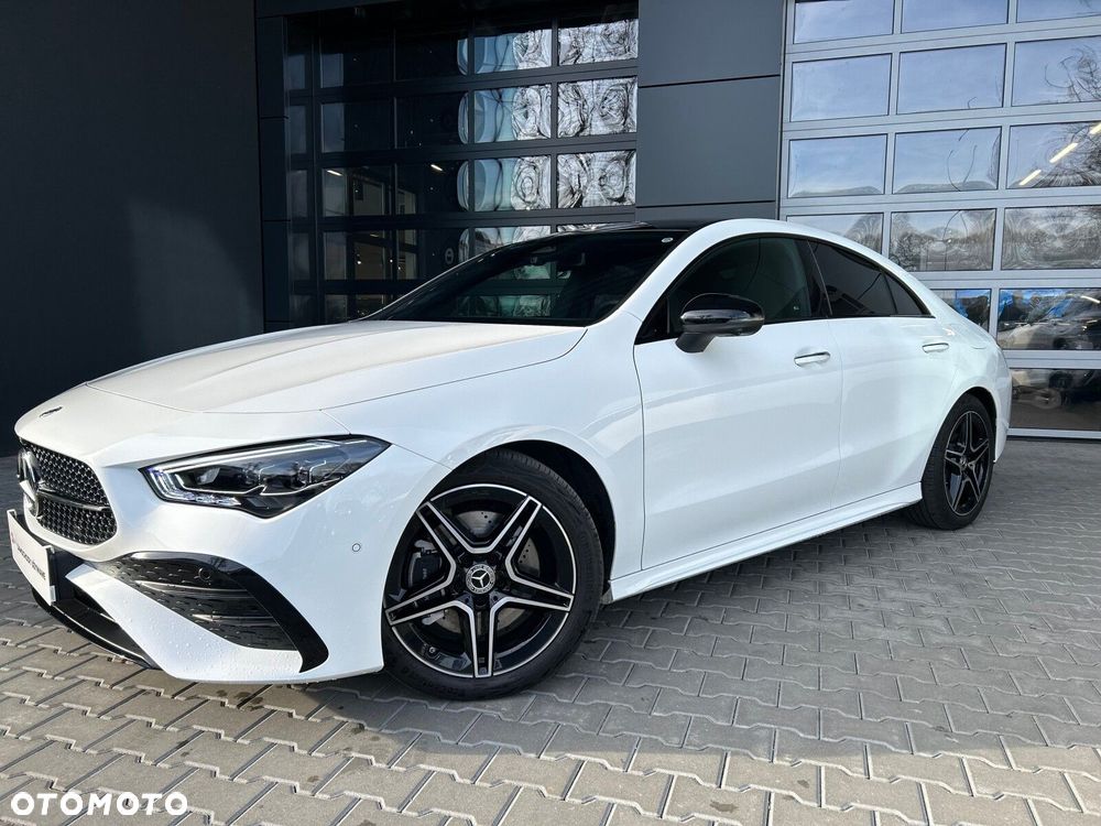 Mercedes-Benz CLA 200 AMG Line 7G-DCT - 2