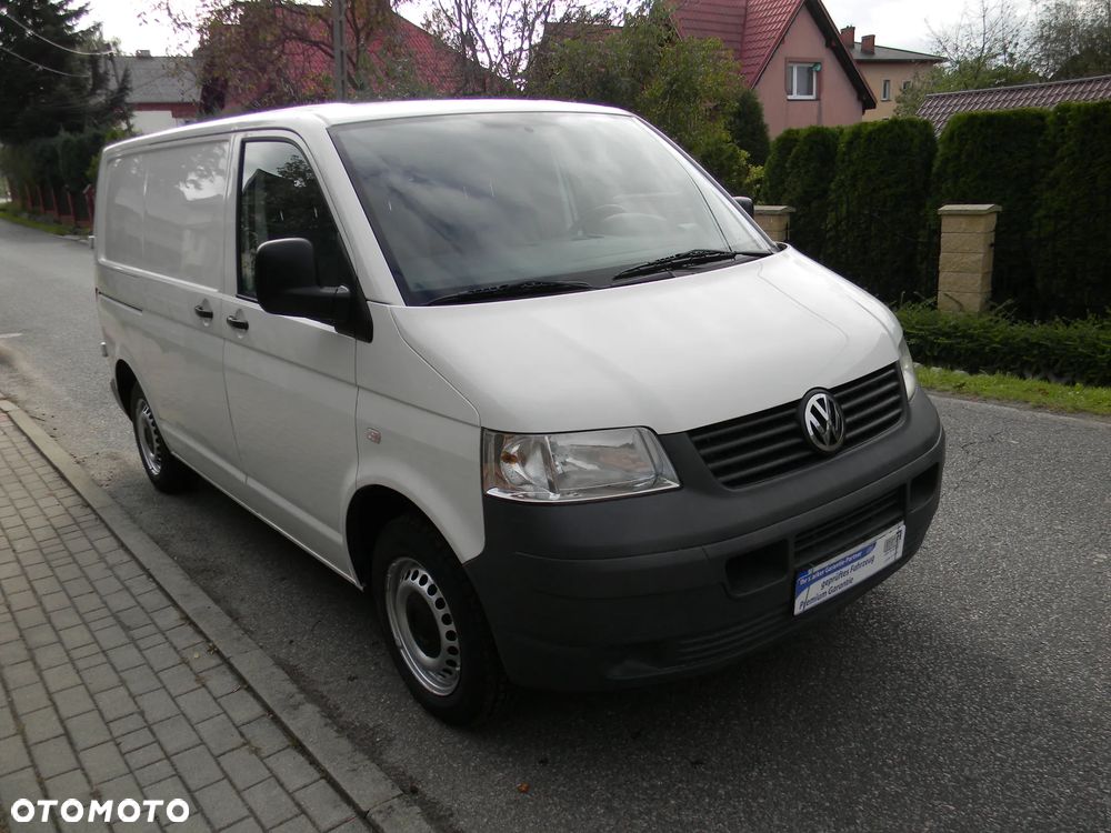 Volkswagen Transporter - 2