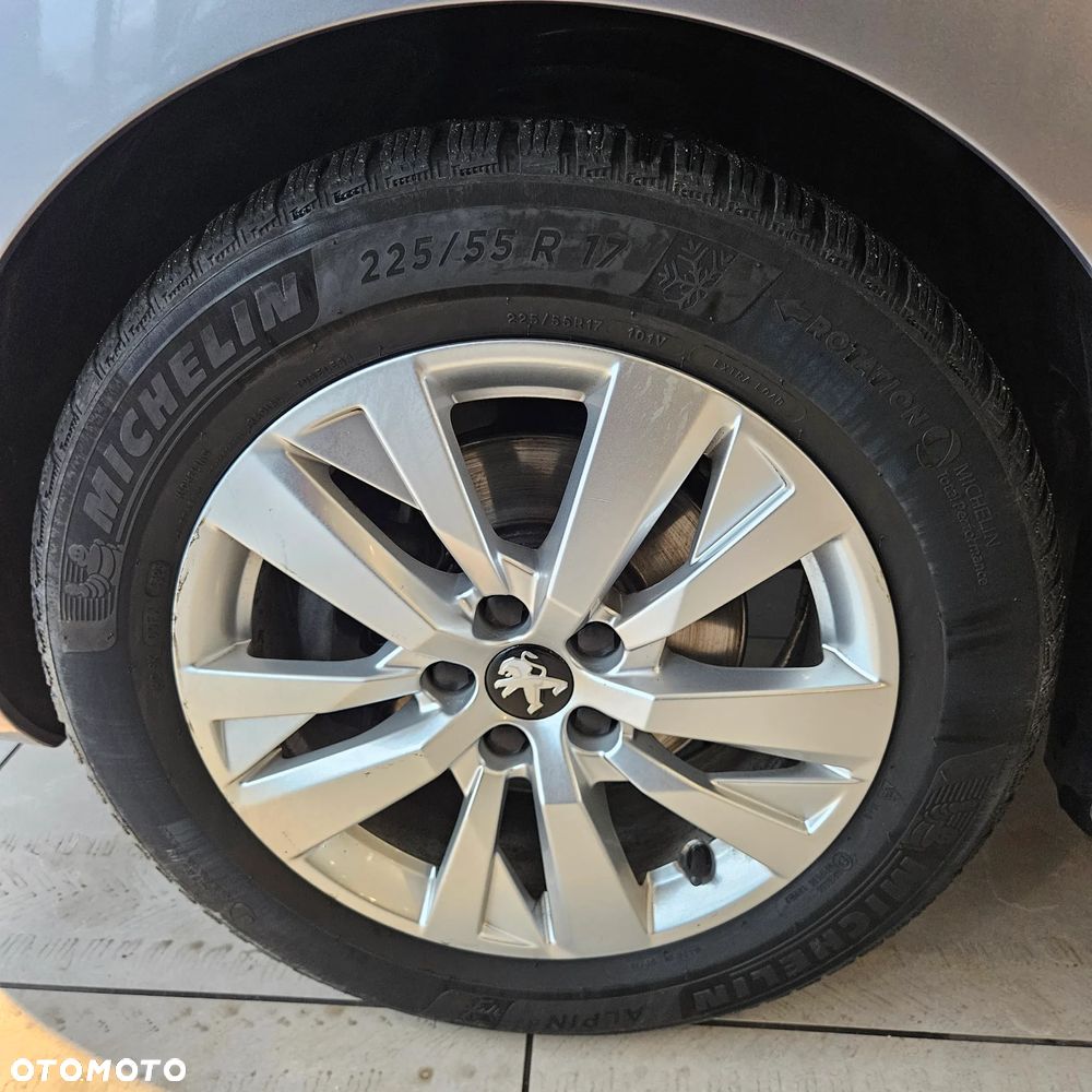 Peugeot Traveller 2.0 BlueHDi Standard Business Vip - 24