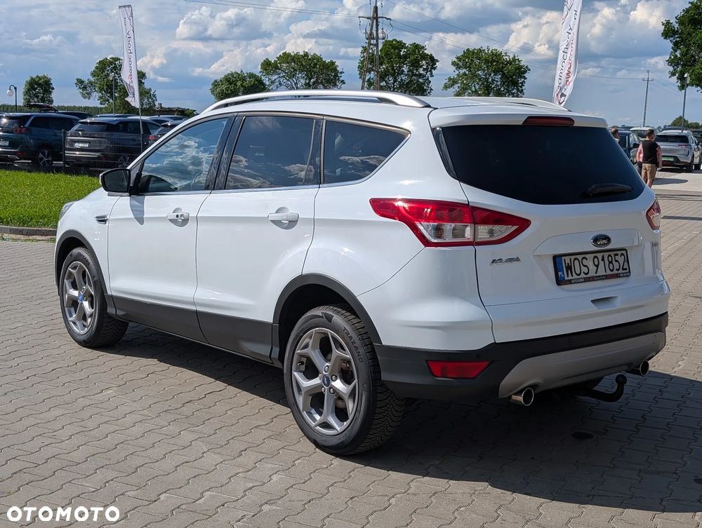 Ford Kuga 1.6 EcoBoost 2x4 Titanium - 12