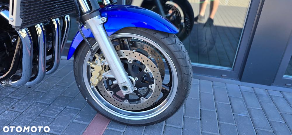 Suzuki GSX - 7