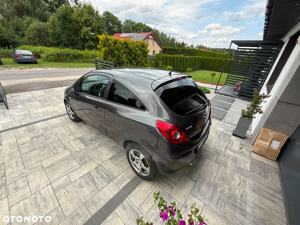 Opel Corsa 1.2 16V Cosmo - 14