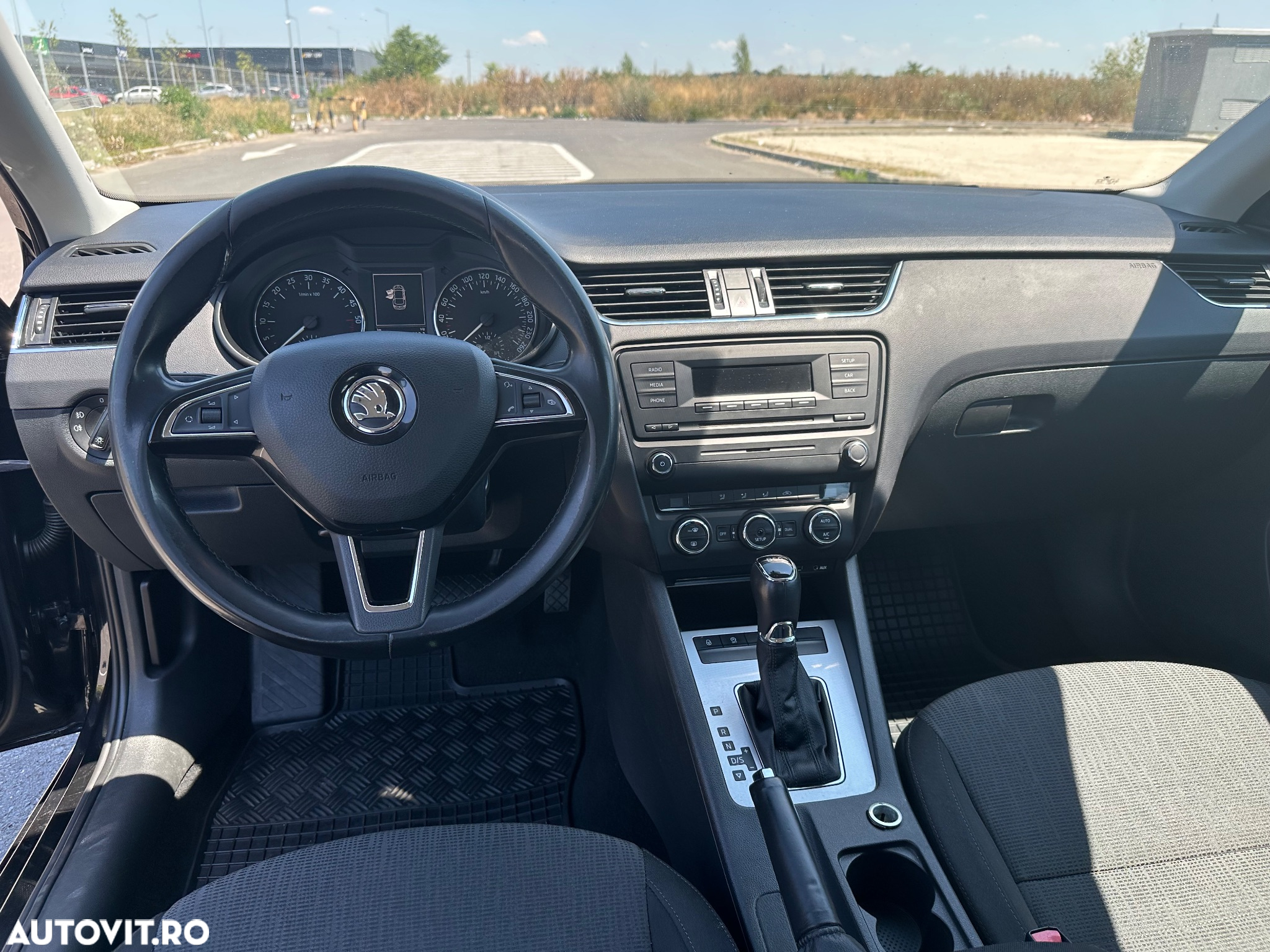 Skoda Octavia 2.0 TDI AMBITION DSG - 10