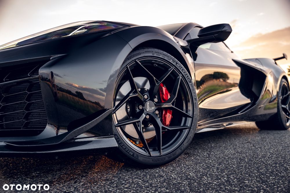 Chevrolet Corvette - 7