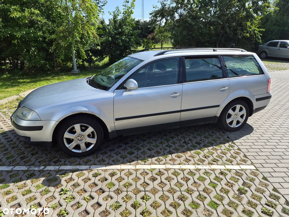 Volkswagen Passat 1.9 TDI Basis - 2