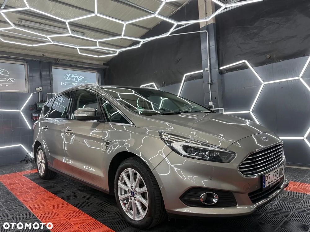 Ford S-Max 2.0 TDCi Bi-Turbo Titanium PowerShift - 12