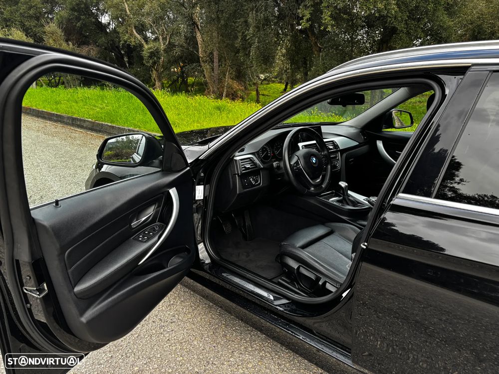 BMW 320 d Luxury Line - 7