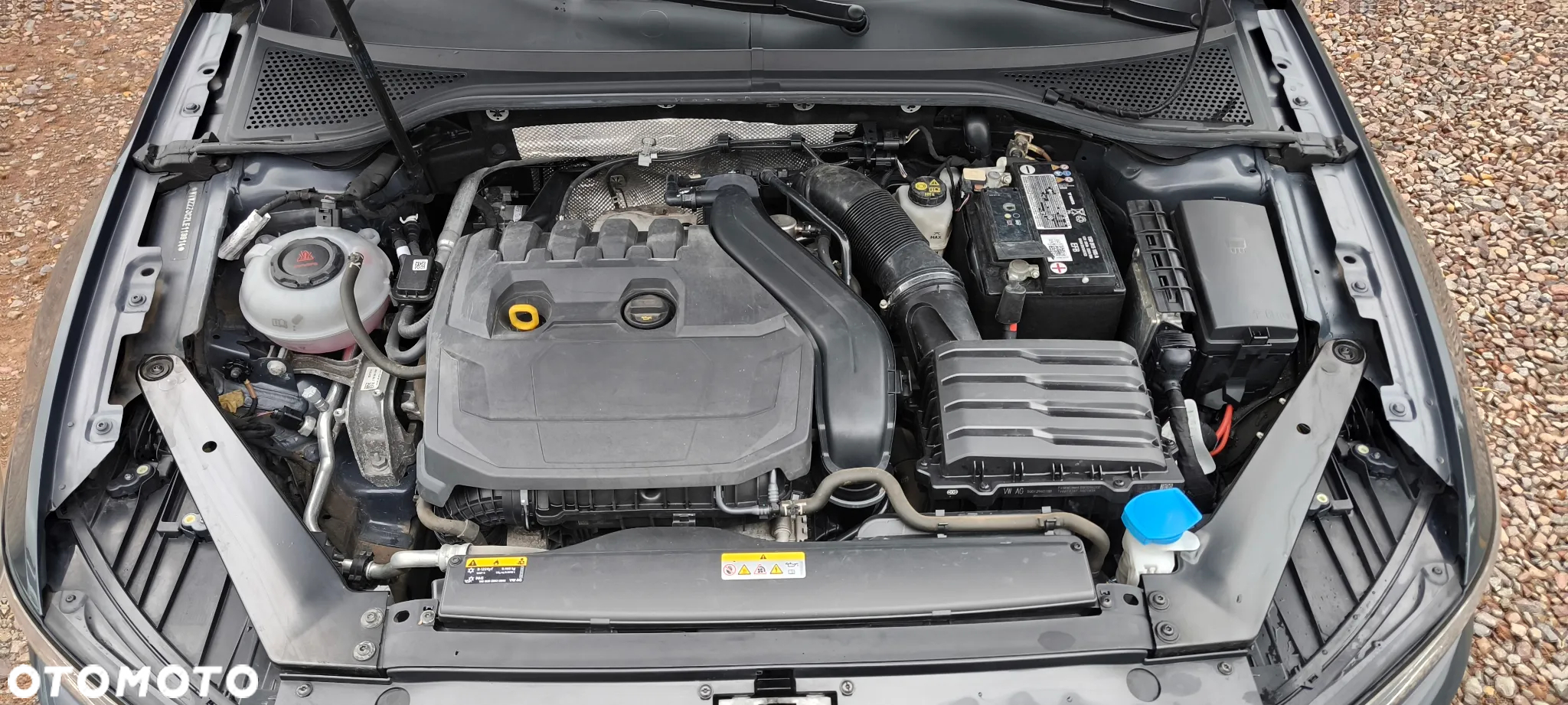 Volkswagen Passat - 28