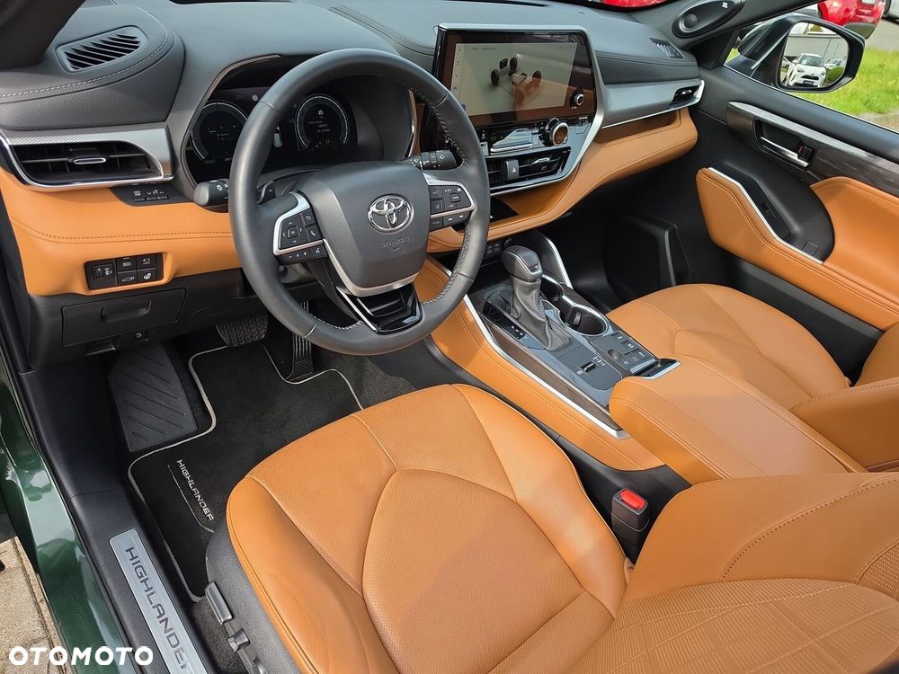 Toyota Highlander 2.5 Hybrid Executive - 11