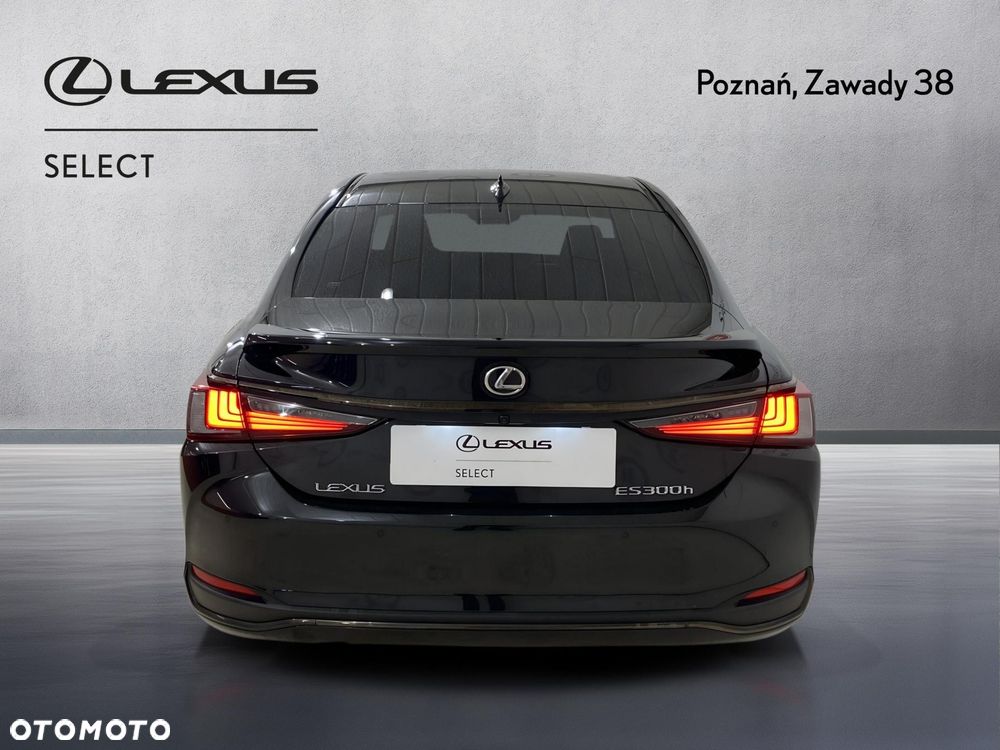 Lexus ES 300h F Sport Edition - 9