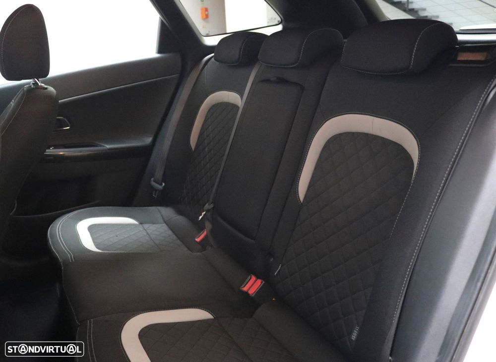 Kia Ceed SW 1.6 CRDi GT Line - 37