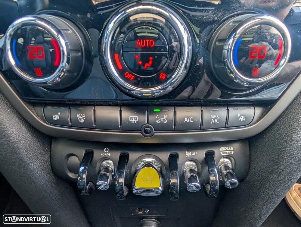 MINI Countryman Cooper SE ALL4 Auto - 21