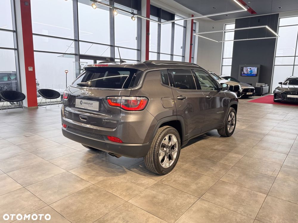 Jeep Compass - 8