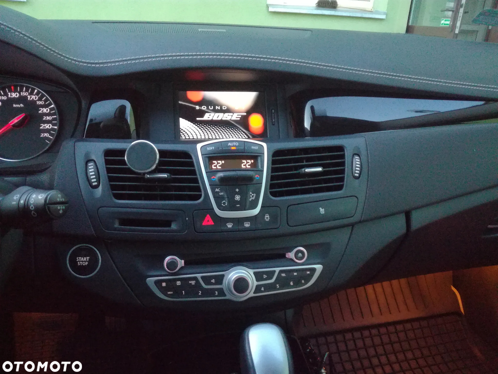 Renault Laguna 2.0 dCi Initiale - 7