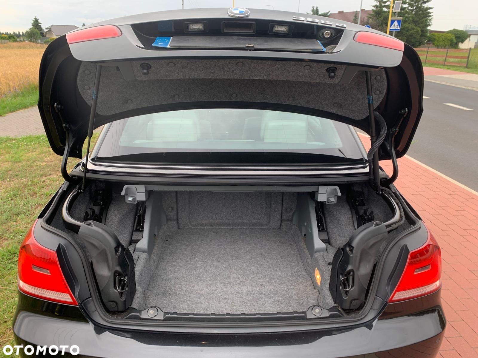 BMW Seria 3 325d DPF Cabrio - 29