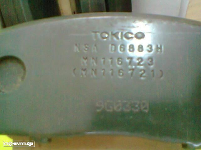 pastilhas travão novas originais Mitsubishi L200 KB4T - 2