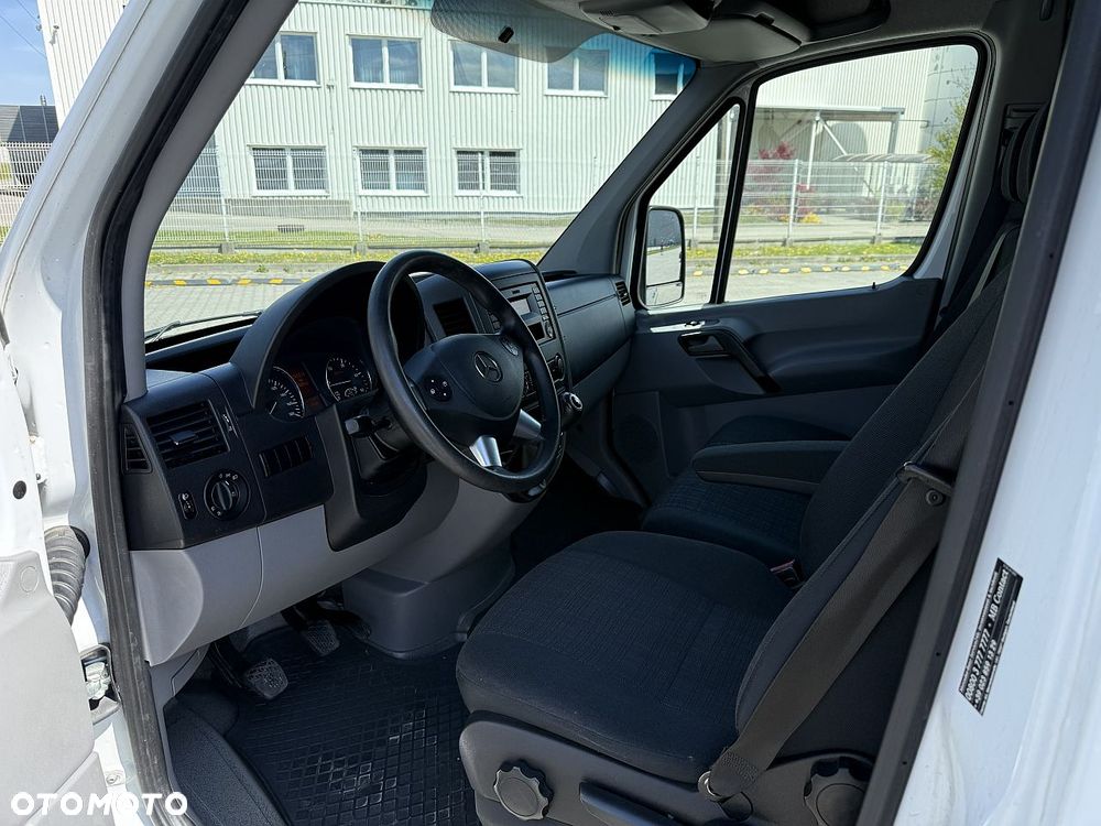 Mercedes-Benz Sprinter - 10