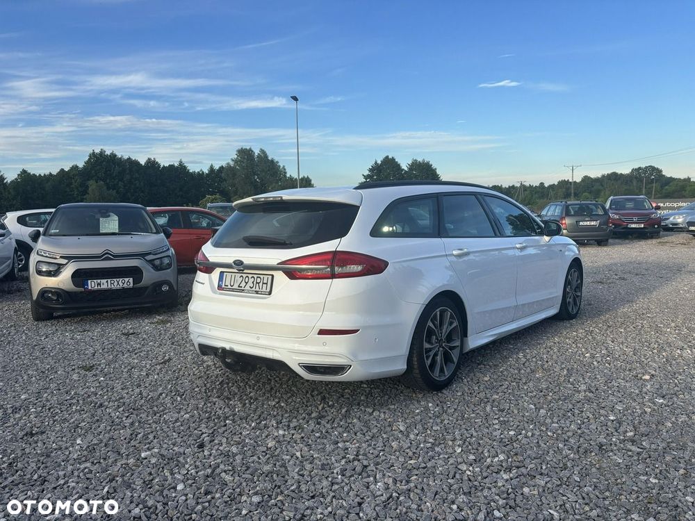Ford Mondeo - 12