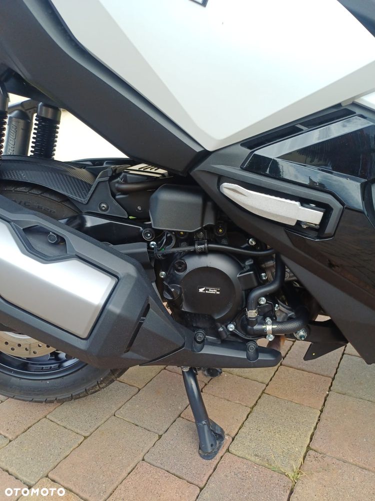 Honda ADV350 - 13