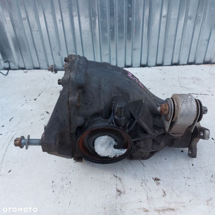 MOST TYLNY DYFER MERCEDES E W212 C W204 DIESEL 2043510508 ORYGINALNY DEMONTAZ - 2
