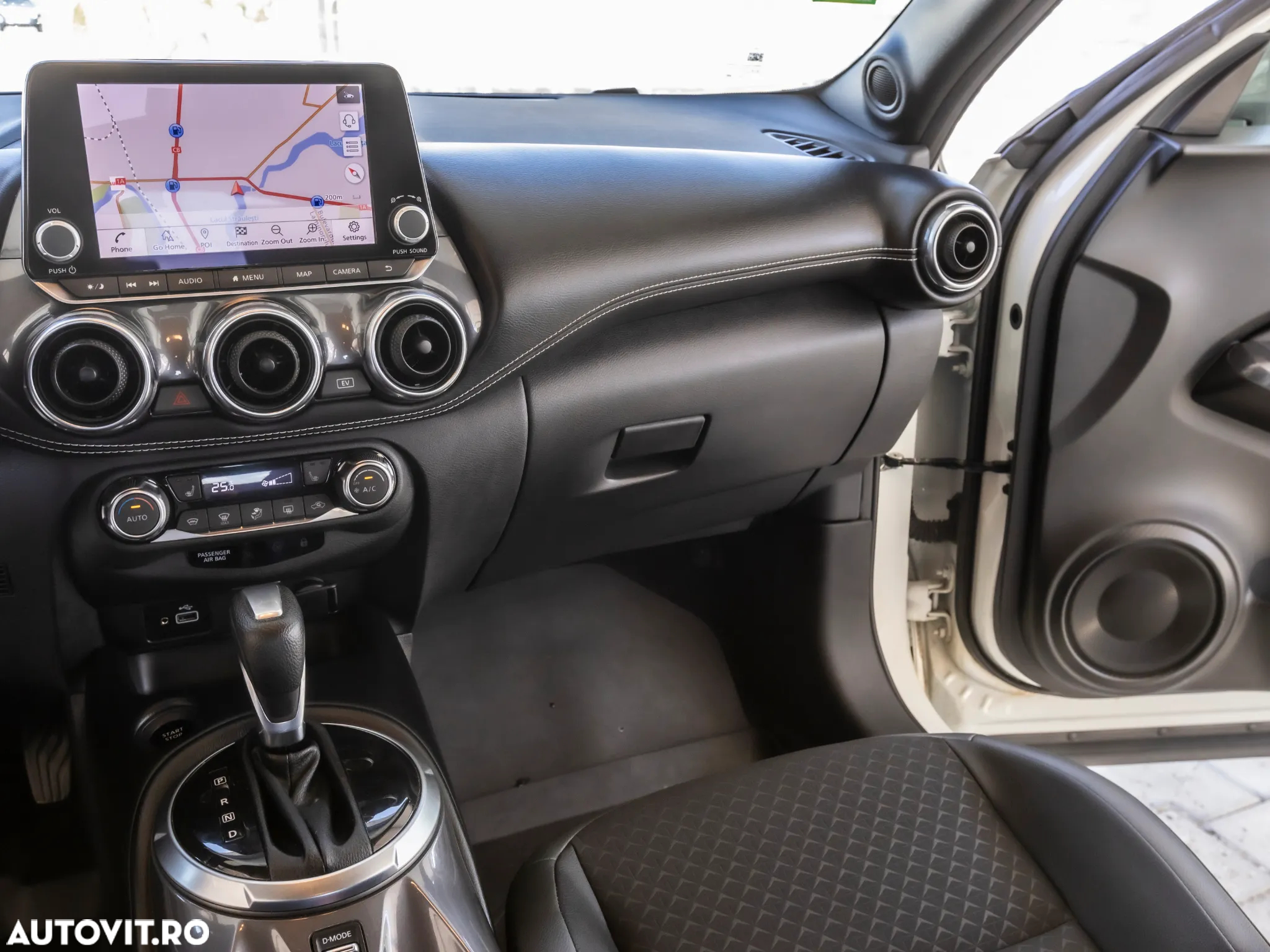 Nissan Juke Hybrid N-Connecta - 18