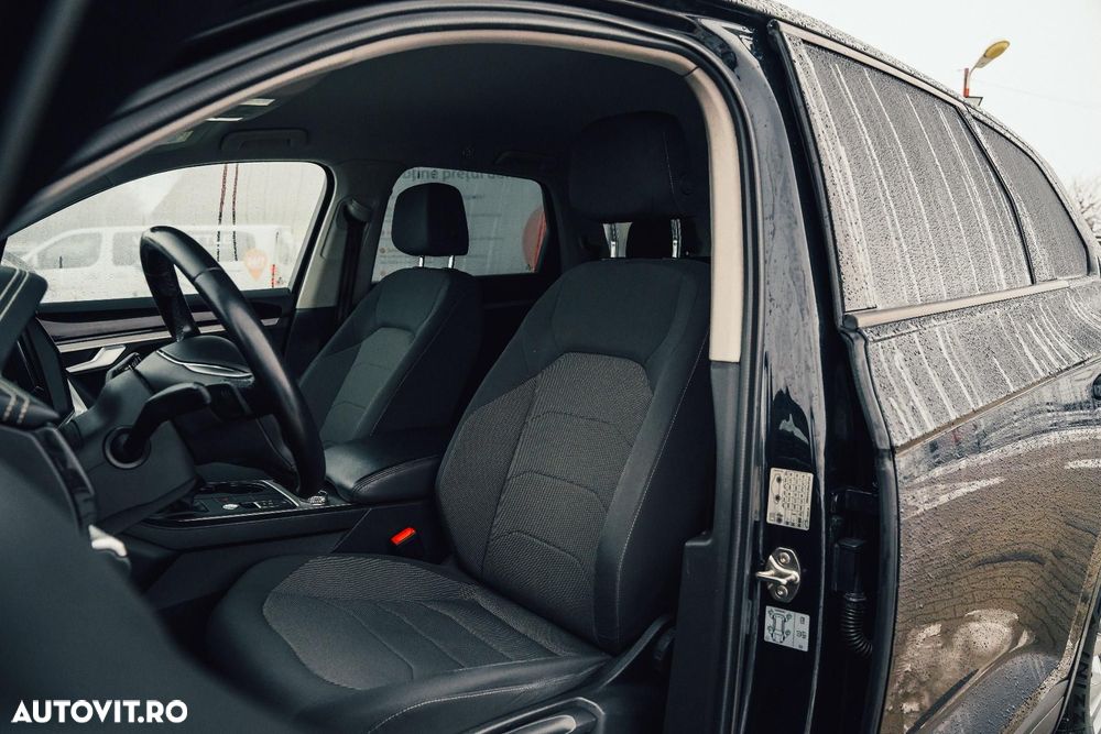 Volkswagen Touareg - 5