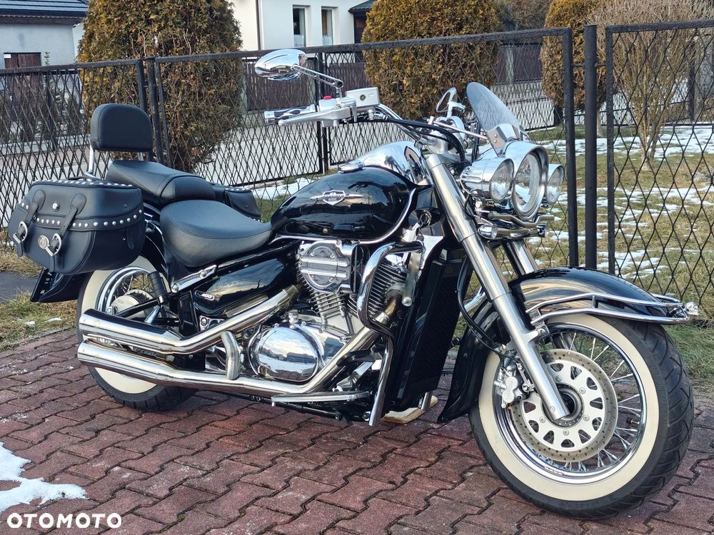 Suzuki Intruder - 3