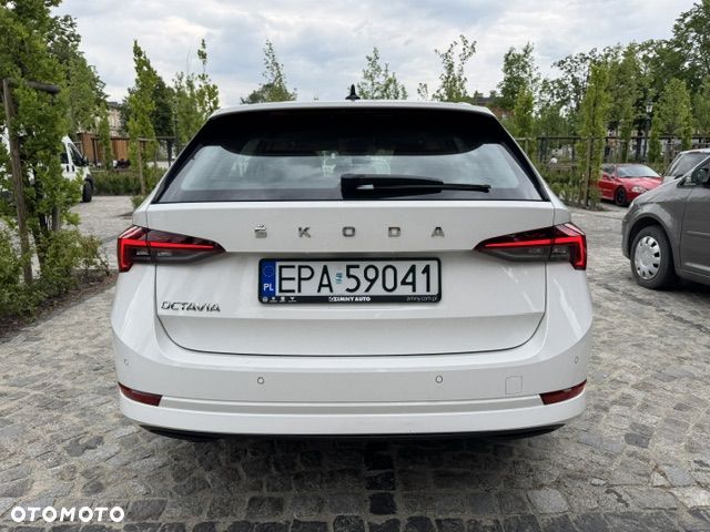 Skoda Octavia 2.0 TDI Style DSG - 3