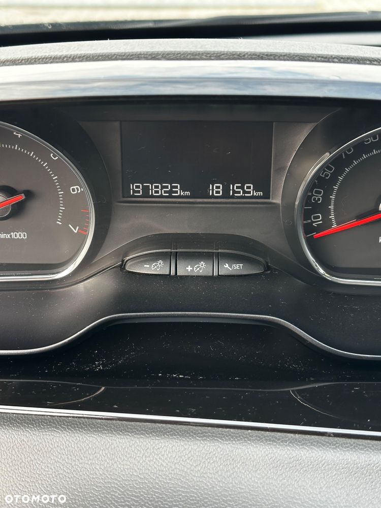 Peugeot 208 1.2 VTi Active Pack - 6