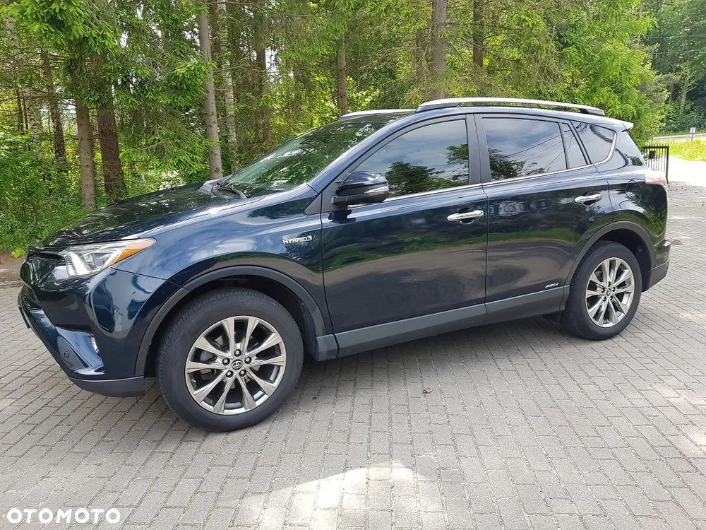 Toyota RAV4 - 3