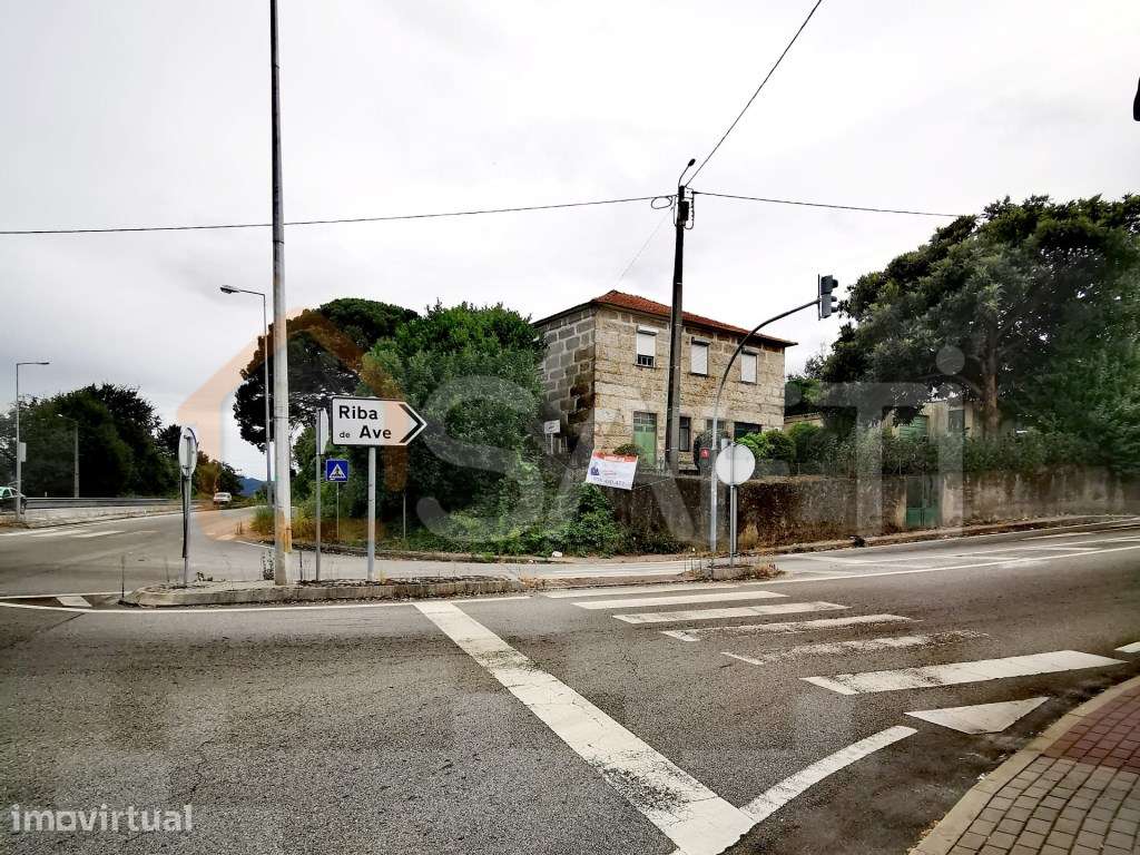 MORADIAS para recuperar, para investimento, em Guardizela Guimarães - Grande imagem: 5/12