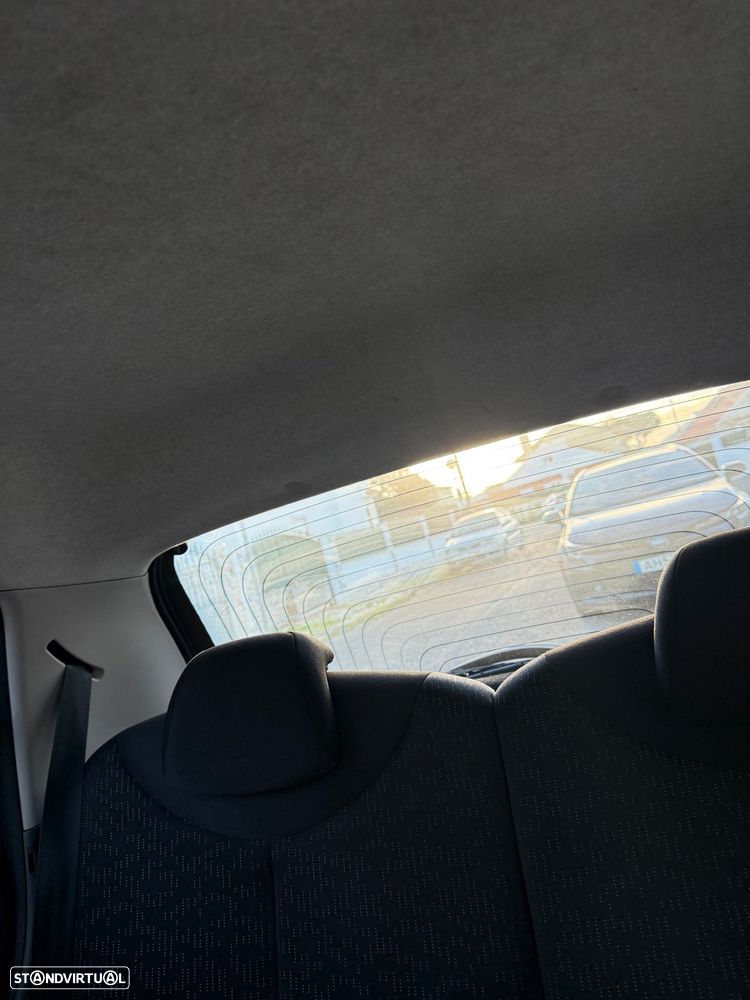 Peugeot 107 1.0 Black&Silver E5 - 13