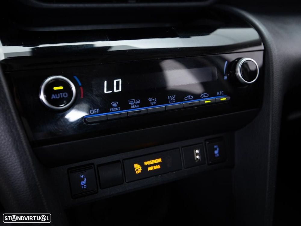 Toyota Yaris Cross 1.5 HDF Comfort Plus - 15