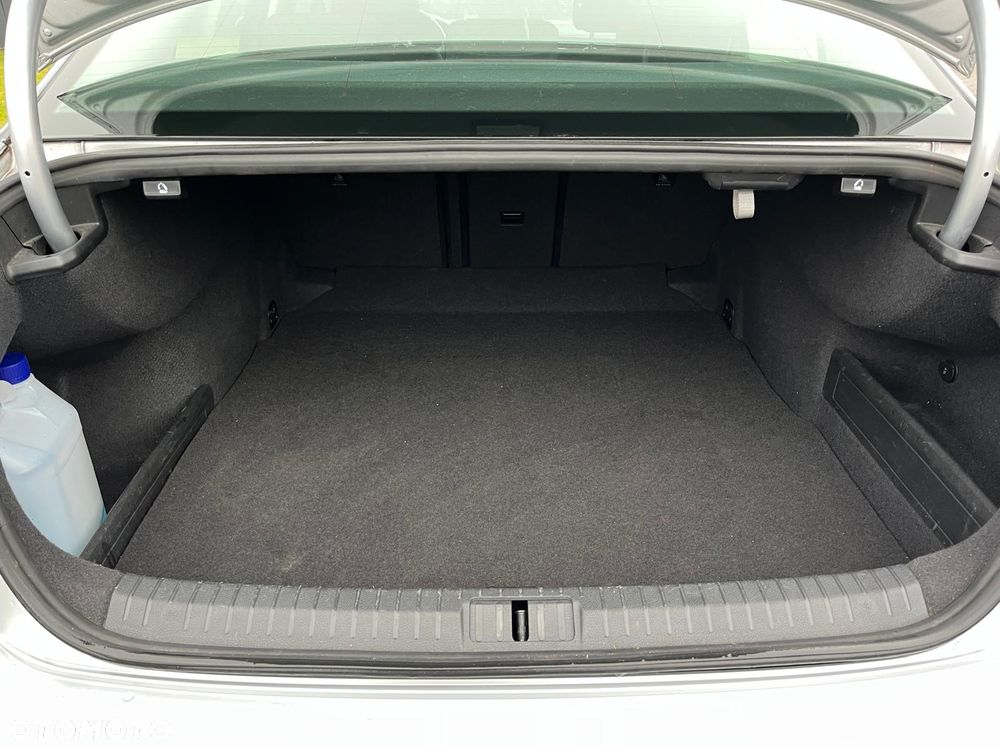 Volkswagen Passat 1.4 TSI BMT ACT Comfortline - 16