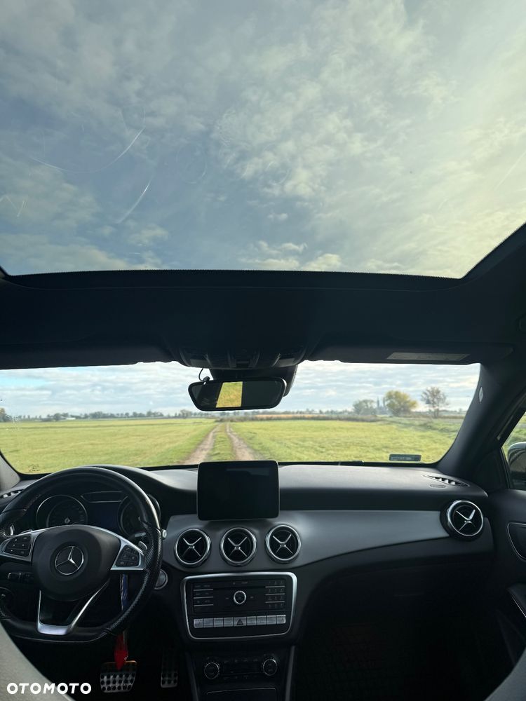 Mercedes-Benz GLA 220 4-Matic - 12