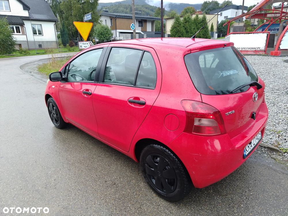 Toyota Yaris 1.0 Luna - 8