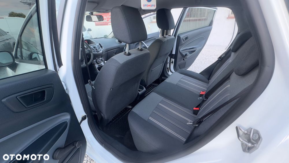 Ford Fiesta 1.4 Trend - 35