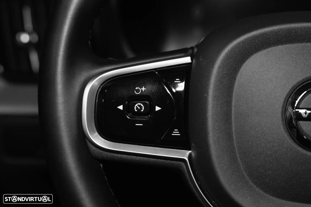 Volvo XC 60 T8 AWD Plus Black Edition - 7