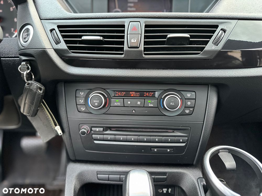 BMW X1 sDrive18i Sport Line - 28