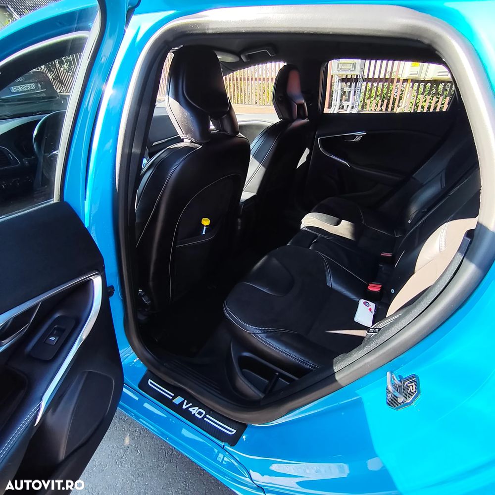 Volvo V40 D2 R-Design - 7