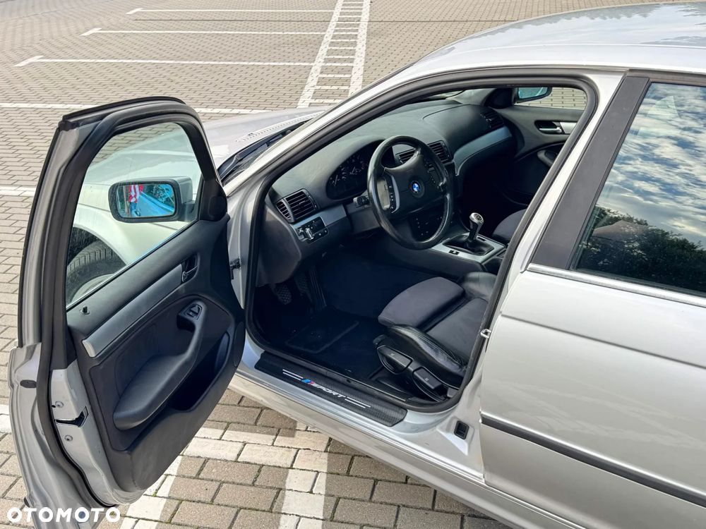 BMW Seria 3 320i Edition Lifestyle - 12