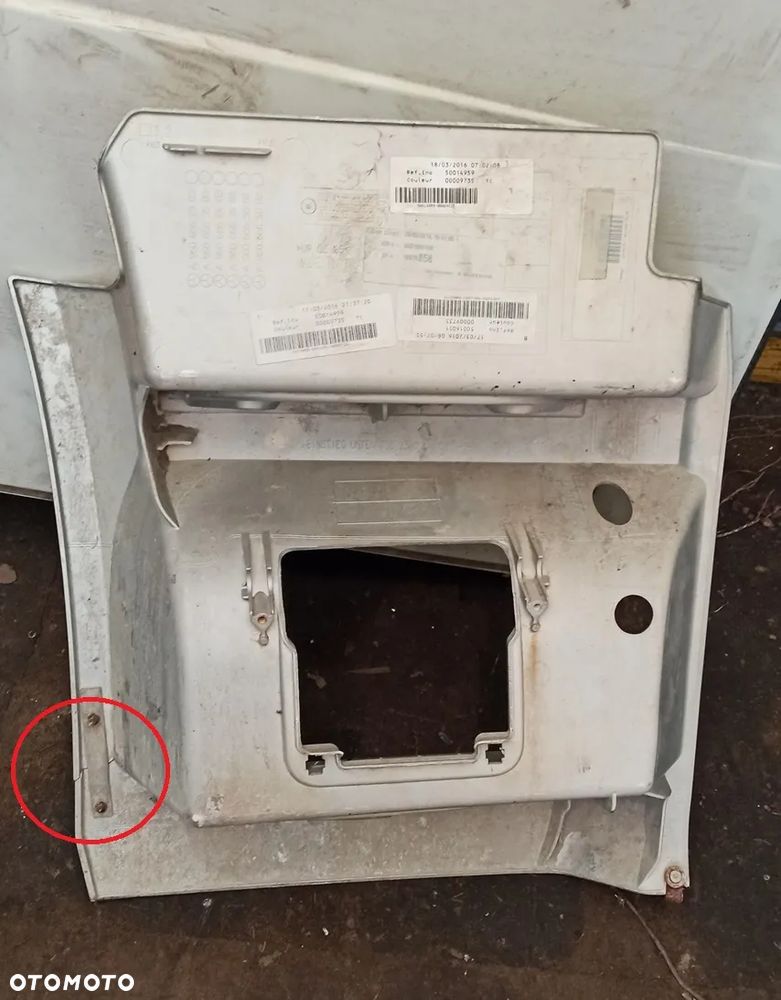 WNĘKA STOPNIA STOPNICA LEWA MERCEDES MP4 ANTOS 9606662303 - 2