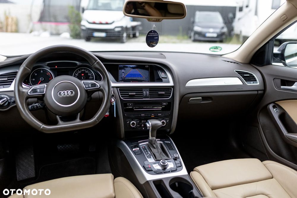 Audi A4 Avant 2.0 TDI DPF clean diesel quattro S tronic S line Sportpaket - 26
