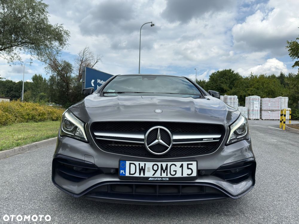 Mercedes-Benz CLA - 2