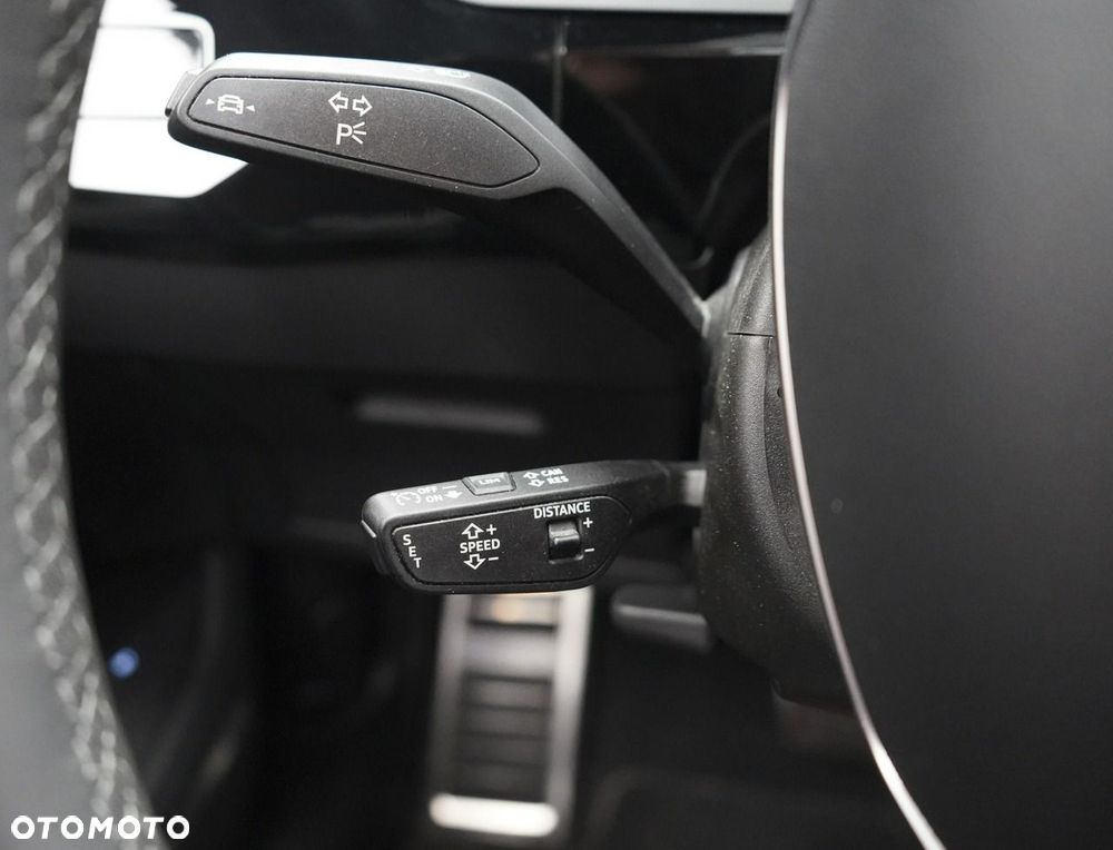 Audi Q8 Sportback e-tron - 28