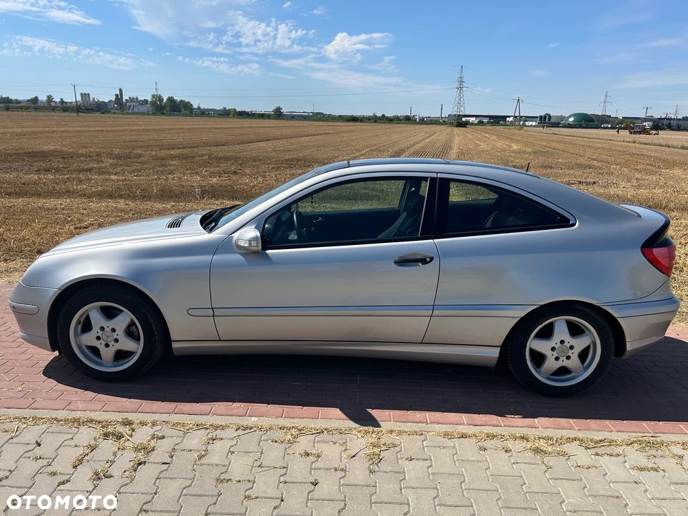 Mercedes-Benz Klasa C 180 Kompressor Automatik - 22